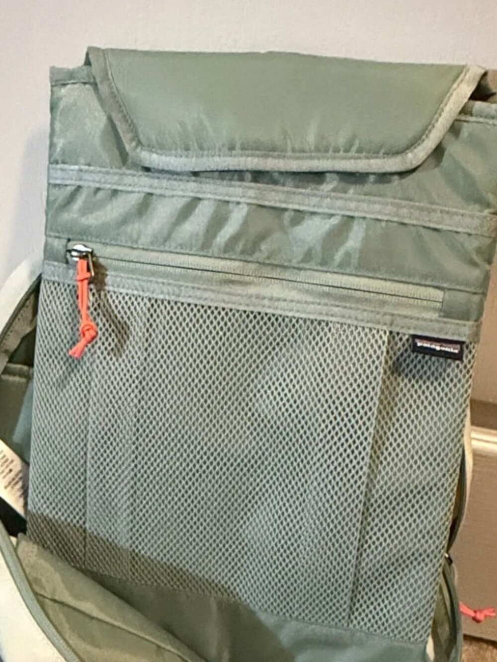 NEW Atom Tote Pack 20L NWT Lichen Green Backpack - Picture 11 of 14